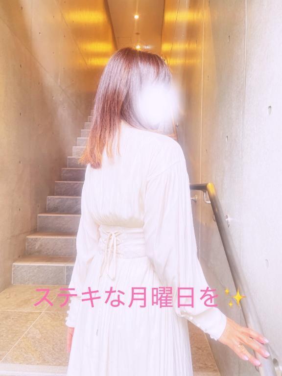 本日出勤｜写メ日記｜ゆうな｜新宿 人妻デリヘル 新宿・新大久保おかあさん