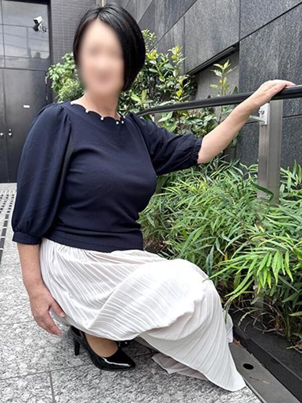 つき