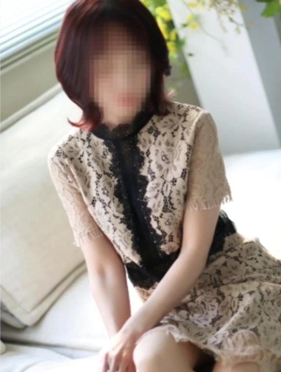 雪❄️｜写メ日記｜萌絵(もえ)｜恵比寿・目黒 人妻デリヘル 熟女出逢い会『百合の園』目黒店