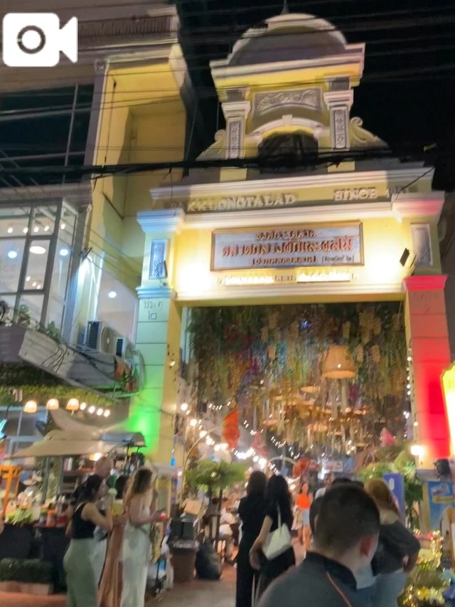 ロングロング🫠バケーションで御免なさい｜写メ日記｜万穂(まほ)｜恵比寿・目黒 人妻デリヘル 熟女出逢い会『百合の園』目黒店