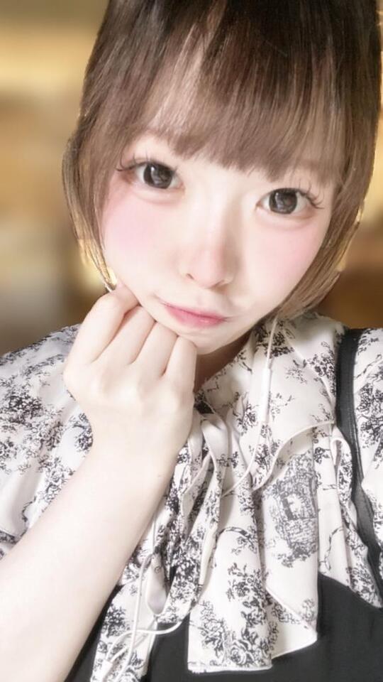 本日久しぶりの出勤【レア✨】｜写メ日記｜もえ｜新宿 一般デリヘル とある風俗店やりすぎさーくる新宿大久保店