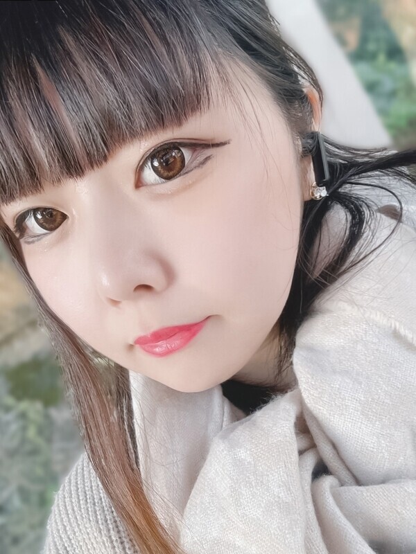 あやな