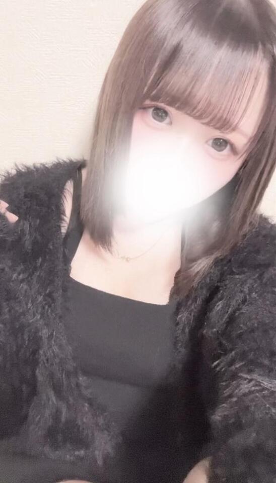 【急遽!?】明日いるよ♡♡｜写メ日記｜ひなの｜新宿 一般デリヘル とある風俗店やりすぎさーくる新宿大久保店