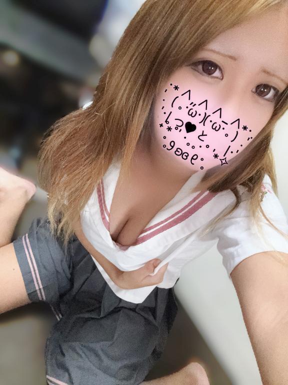 りな出勤してるよ｜写メ日記｜りな｜新宿 一般デリヘル とある風俗店やりすぎさーくる新宿大久保店