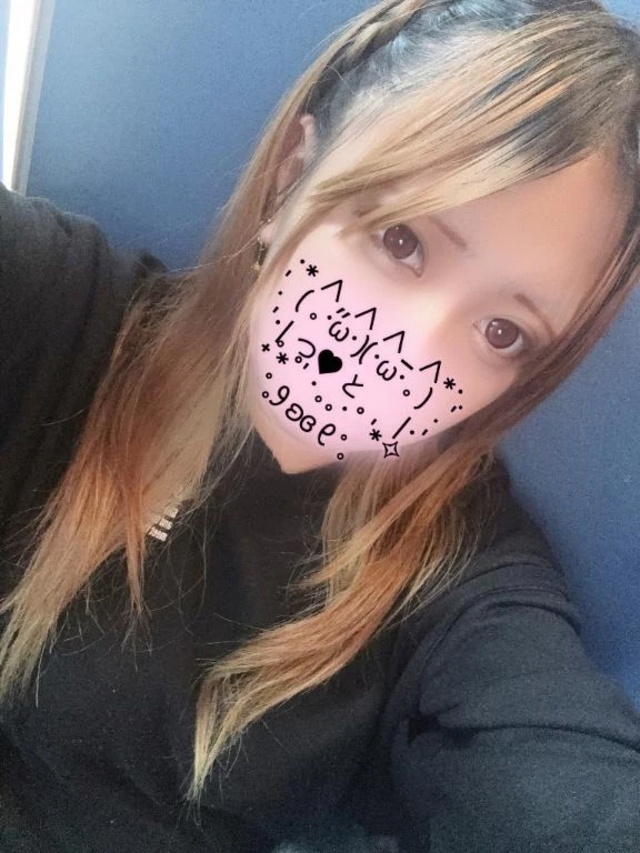 予約してくれないの…？🥺💓｜写メ日記｜りな｜新宿 一般デリヘル とある風俗店やりすぎさーくる新宿大久保店