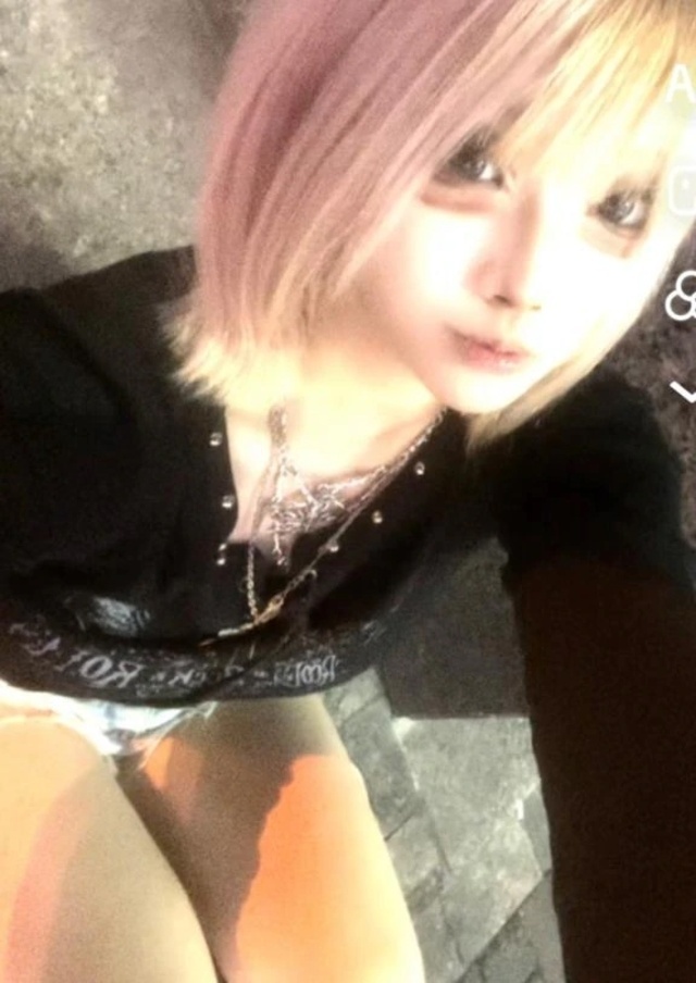 髪切った！本日います｜写メ日記｜あい｜新宿 一般デリヘル とある風俗店やりすぎさーくる新宿大久保店