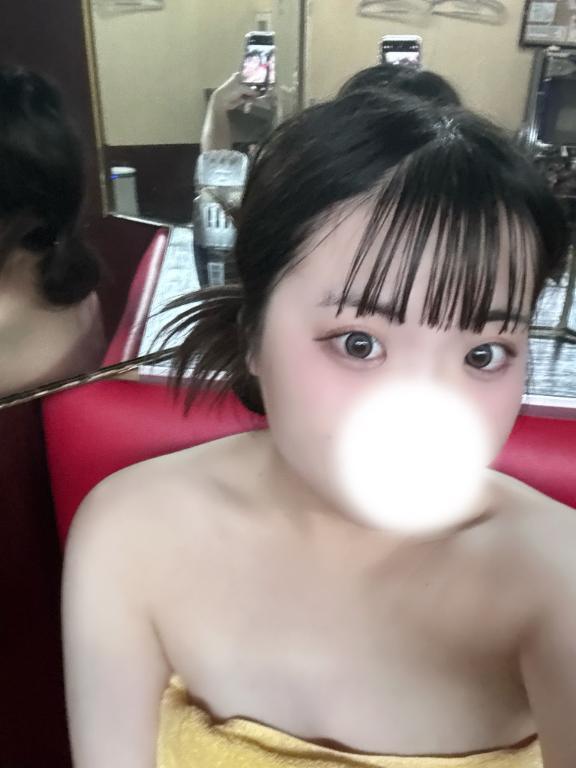 11月出勤表｜写メ日記｜える｜新宿 一般デリヘル とある風俗店やりすぎさーくる新宿大久保店