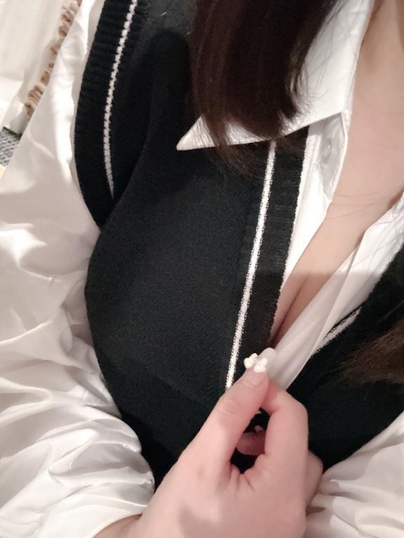 チュッ｜写メ日記｜もねか｜新宿 一般デリヘル とある風俗店やりすぎさーくる新宿大久保店