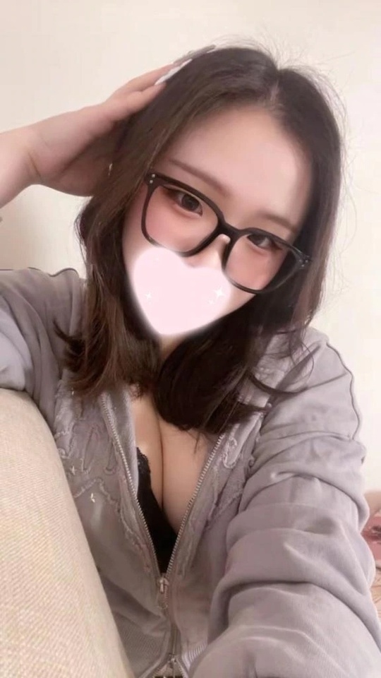 ｼよっか？🤫💕｜写メ日記｜ゆうは｜新宿 一般デリヘル とある風俗店やりすぎさーくる新宿大久保店