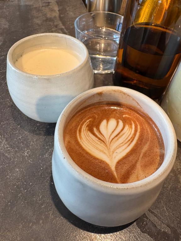 お礼&次の出勤日｜写メ日記｜よる｜新宿 一般デリヘル とある風俗店やりすぎさーくる新宿大久保店