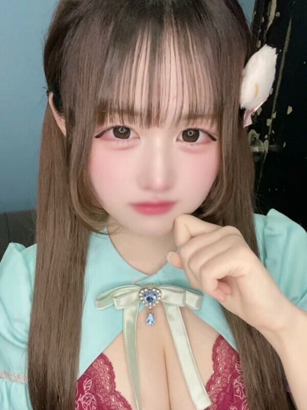 しあ