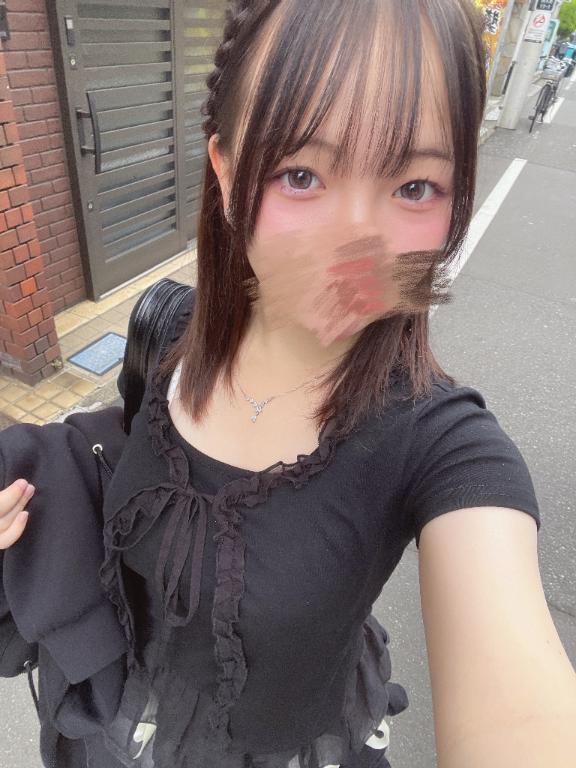 こんばんわに〜︎︎｜写メ日記｜ともちん｜新宿 一般デリヘル とある風俗店やりすぎさーくる新宿大久保店