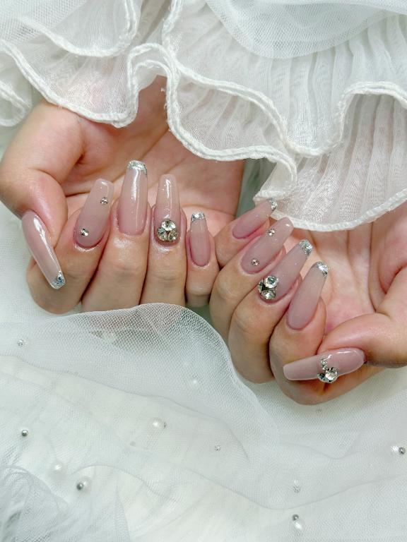 new nails｜写メ日記｜れいさ｜新宿 一般デリヘル とある風俗店やりすぎさーくる新宿大久保店