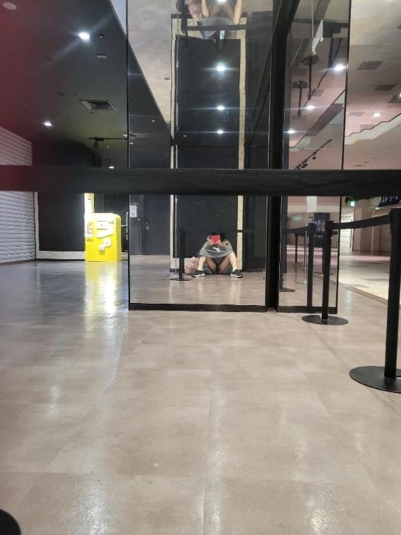 鏡の向こうで｜写メ日記｜しおり｜品川・五反田 ぽっちゃりデリヘル ぷよステーション 品川店