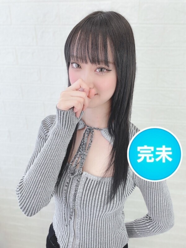 小松まりか
