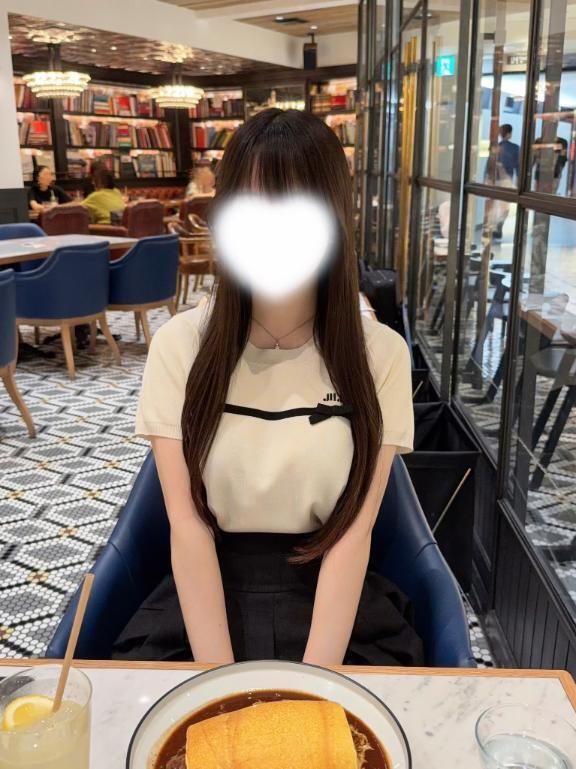 にこにこ⊂(   )⊃