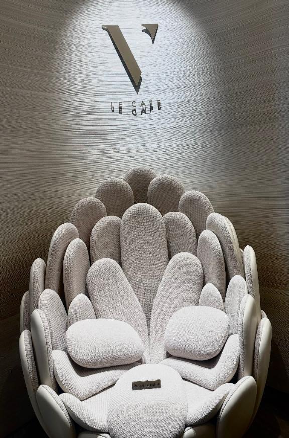 サウナの後はカフェしに銀座へ