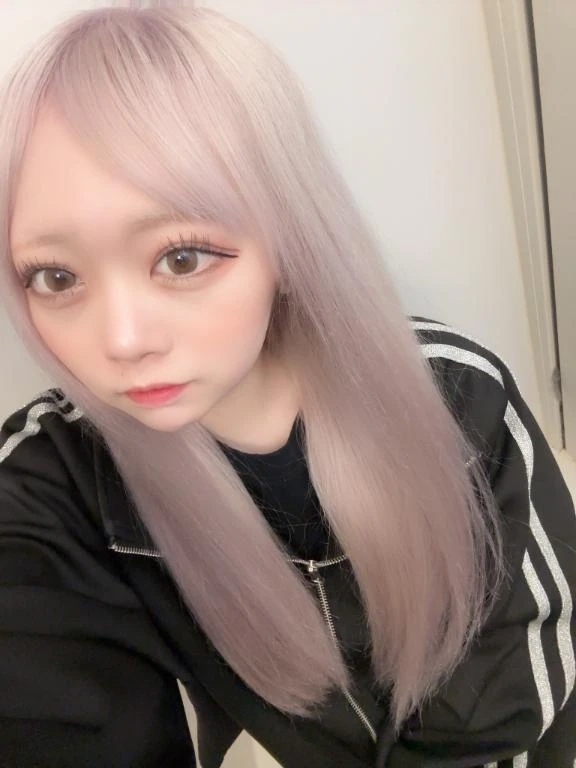 ハイトーン✌️✨️｜写メ日記｜SHIONE｜鶯谷 一般デリヘル さくらん東京