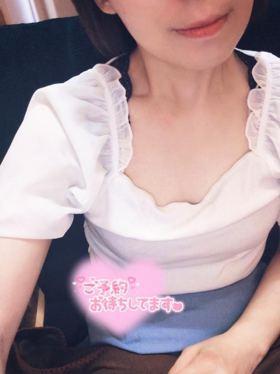 木曜日の夜も🫧｜写メ日記｜ひとみ｜池袋 人妻デリヘル 池袋人妻城