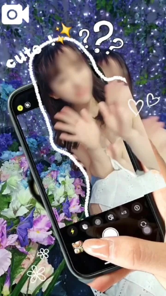 今月最初の秘密は…あなたとキス♡
