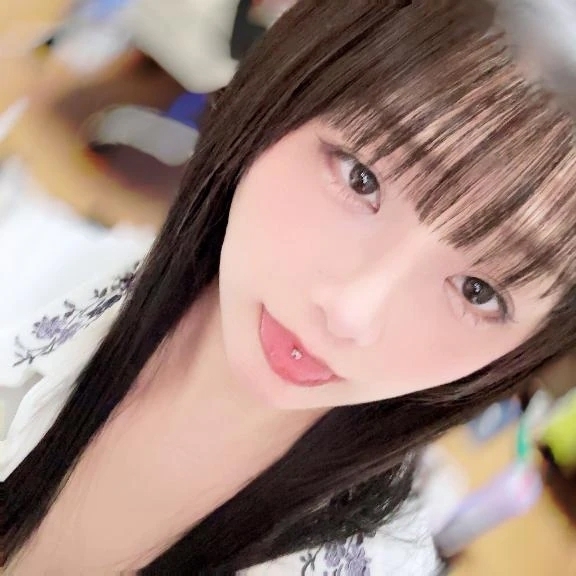 食べてばっかりだ、、