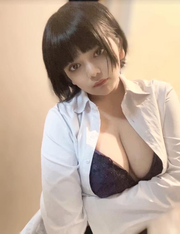 どこ見てるの😈｜写メ日記｜れんげ｜錦糸町・小岩・葛西 人妻デリヘル One More 奥様 錦糸町店