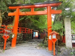 貴船神社