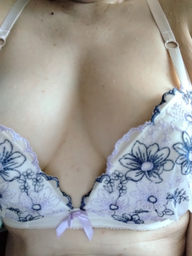 次回出勤日は２２日日曜日です。｜写メ日記｜みずき｜池袋 人妻デリヘル 池袋で熟女の風俗　マダムいやーん