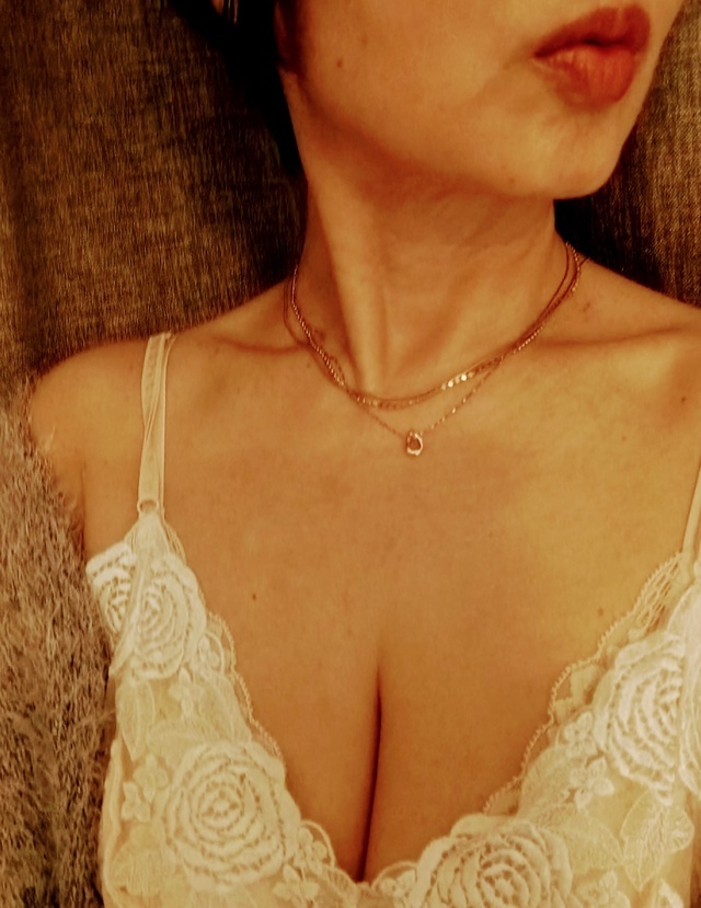 おはようございます☺️｜写メ日記｜りえこ｜池袋 人妻デリヘル 池袋で熟女の風俗　マダムいやーん