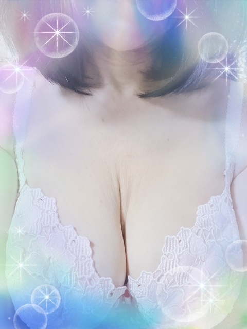 只今、出勤中｜写メ日記｜あや｜池袋 人妻デリヘル 池袋で熟女の風俗　マダムいやーん