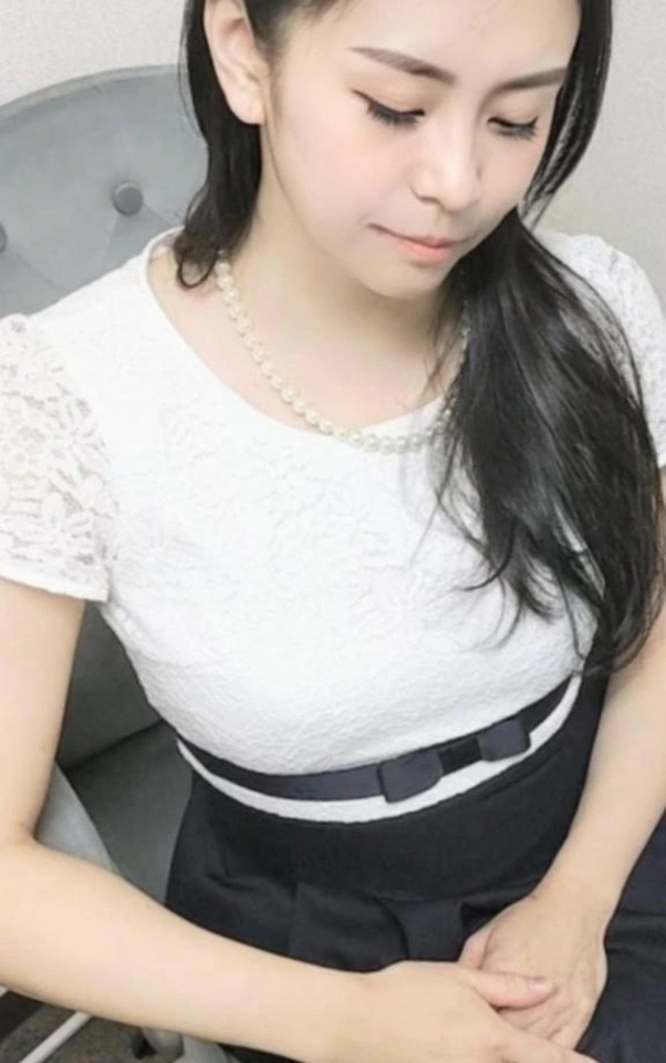 瞳をとじて…