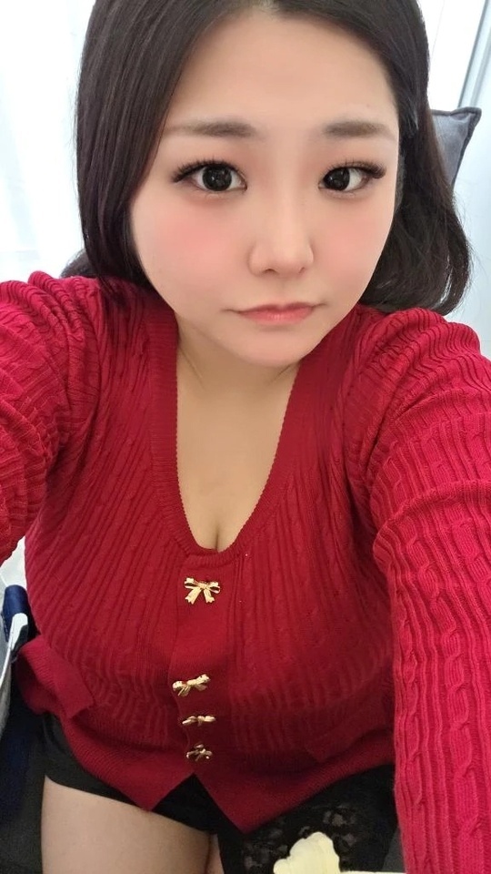 おはよ♥️新しい服とどいた♥️
