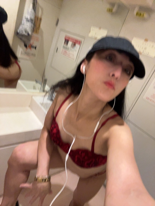 出勤してます??｜写メ日記｜アップルのマリ｜鶯谷 人妻デリヘル C級グル女　鶯谷店