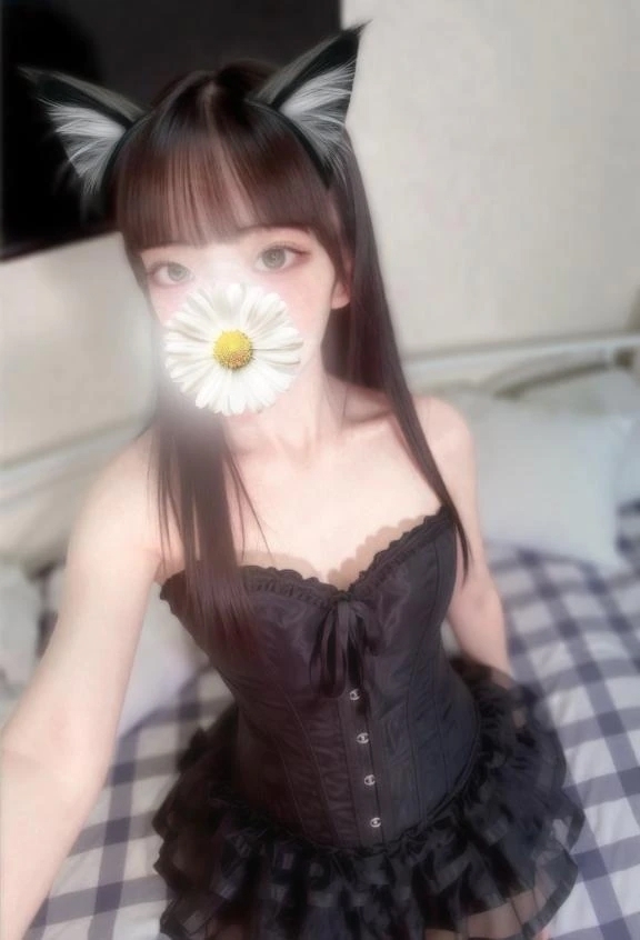 えっちなコスプレ挑戦…！