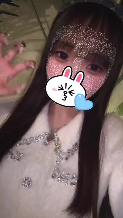 ネイル変えたよのポーズ🫶🏻