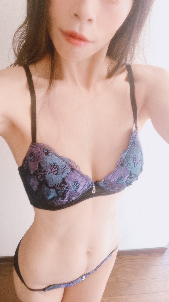 こんばんは♪｜写メ日記｜せりや｜中野・吉祥寺 人妻デリヘル 吉祥寺人妻研究会