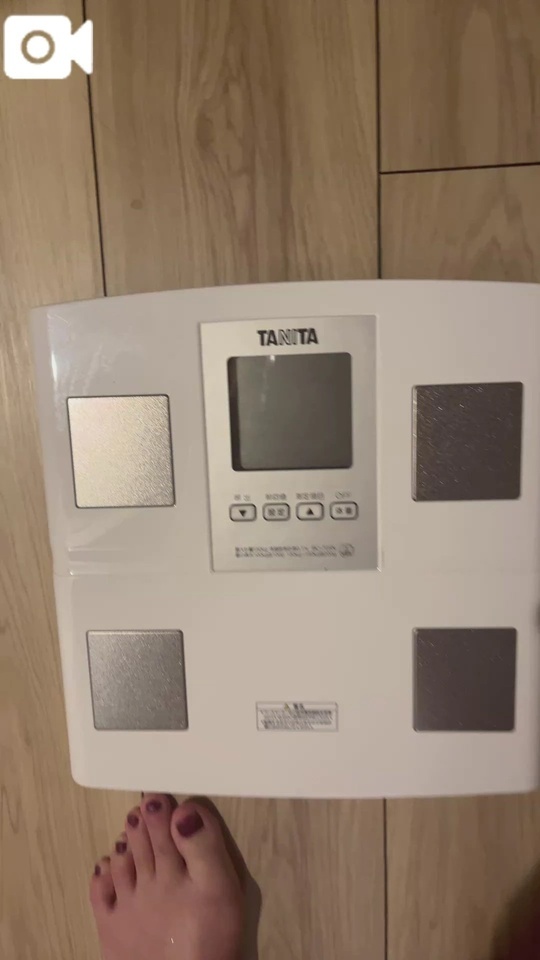 「現在の体重動画」なりけりッ⭐️|写メ日記|しおり|新宿 人妻デリヘル 完熟ばなな 新宿