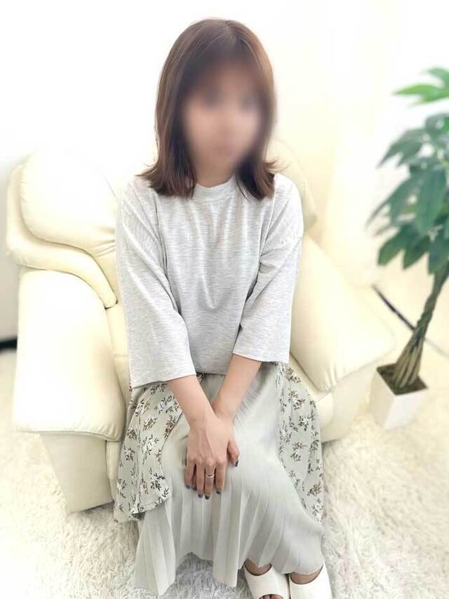 マジな“不倫(浮気)相手”見つけました♪リアルに感じる美人妻だからこその背徳感！｜写メ日記｜しおん｜新宿 人妻デリヘル 完熟ばなな 新宿