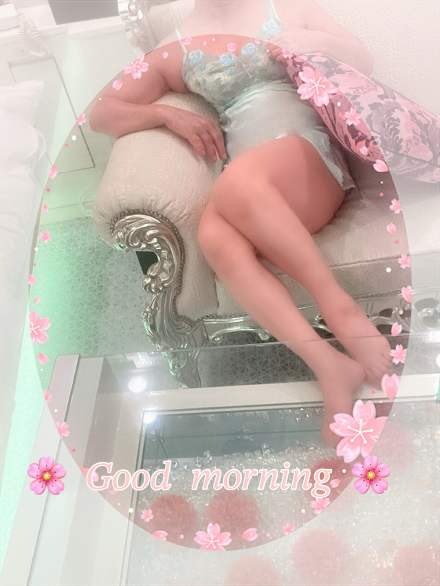 公休日🐥⸒⸒｜写メ日記｜なおこ｜鶯谷 人妻デリヘル SCENE(シーン)