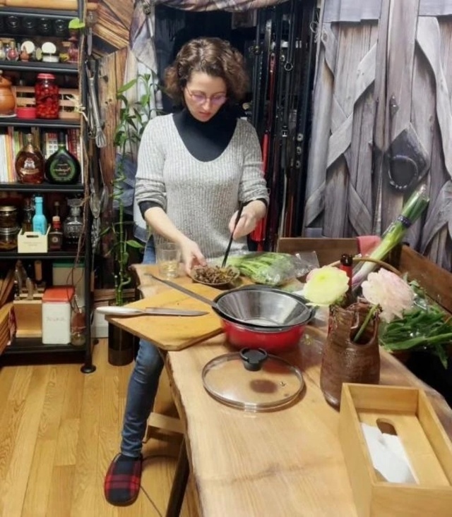 今日もYouTubeチャンネルで生配信したよ｜写メ日記｜佐々波エヴァ｜銀座・新橋・汐留 出張エステ Mrs. Dandy Ginza