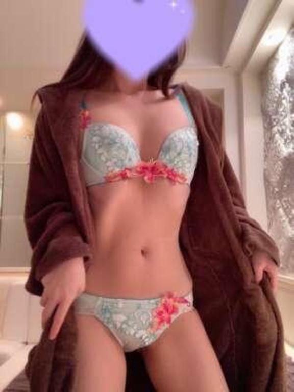待機中です♡｜写メ日記｜水沢れみ｜銀座・新橋・汐留 出張エステ Mrs. Dandy Ginza