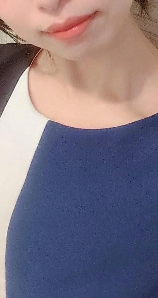 制服可愛いです💕｜写メ日記｜結貴しずく｜銀座・新橋・汐留 出張エステ Mrs. Dandy Ginza