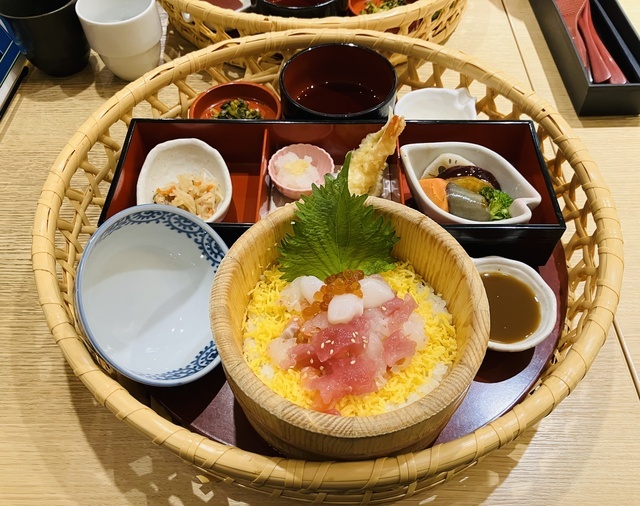 ランチデート|写メ日記|さくら|大塚・巣鴨 出張エステ 大塚 虹いろ回春