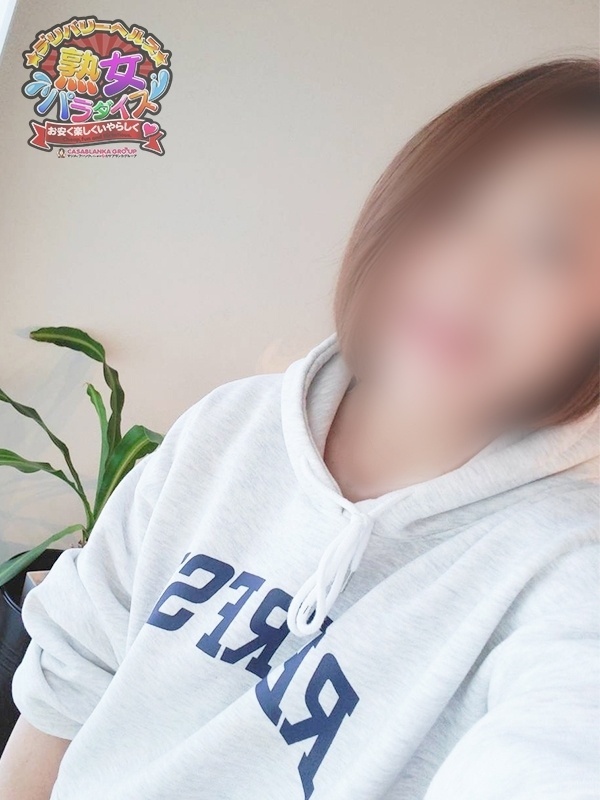 堀 かなで