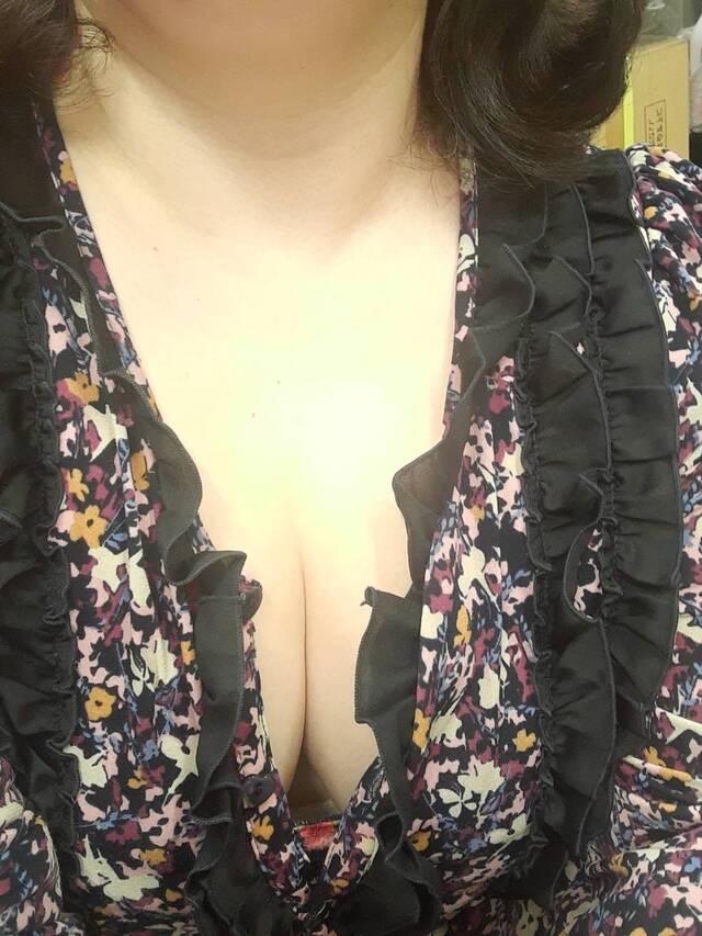 人肌が恋しいな💕｜写メ日記｜塚原 恵理｜鶯谷 人妻デリヘル 熟女パラダイス鶯谷店