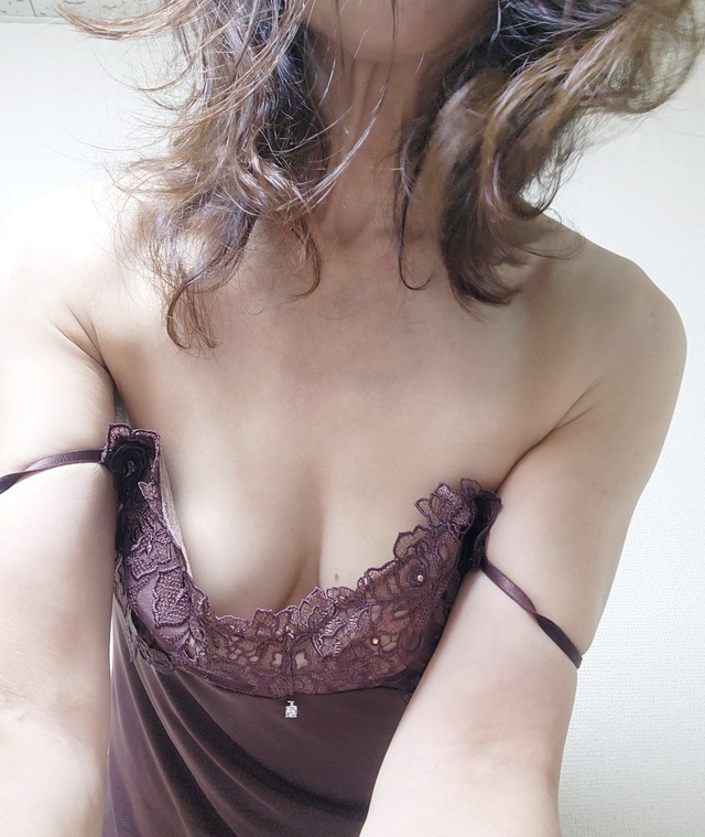 昨夜のはじめまして｜写メ日記｜すみれ｜鶯谷 人妻デリヘル 性腺熟女100%鶯谷（デリヘル市場）