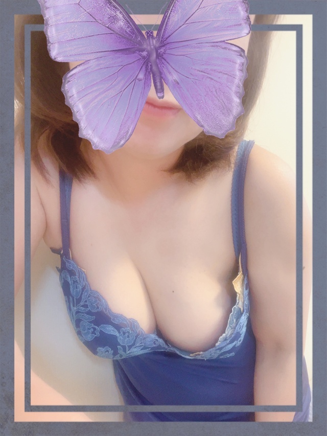 一緒に仲良くしませんか？❤️｜写メ日記｜はるな｜鶯谷 人妻デリヘル 性腺熟女100%鶯谷（デリヘル市場）