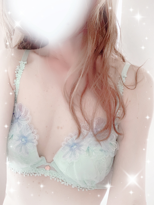 出勤のお知らせです｜写メ日記｜ひなこ｜鶯谷 人妻デリヘル 性腺熟女100%鶯谷（デリヘル市場）