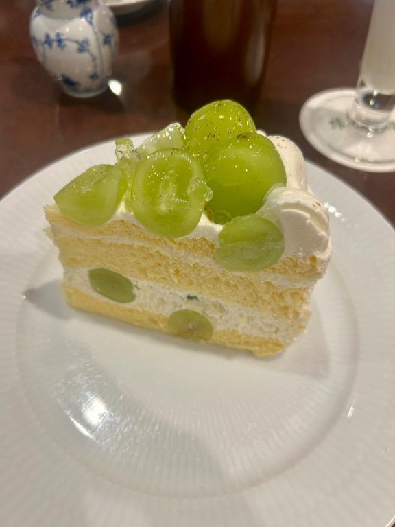 カフェでケーキ食べた