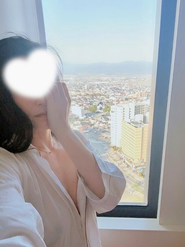 ❤︎ 寝起きの姿で｜写メ日記｜田中あつこ｜上野・浅草・秋葉原 人妻デリヘル セカンドパートナー